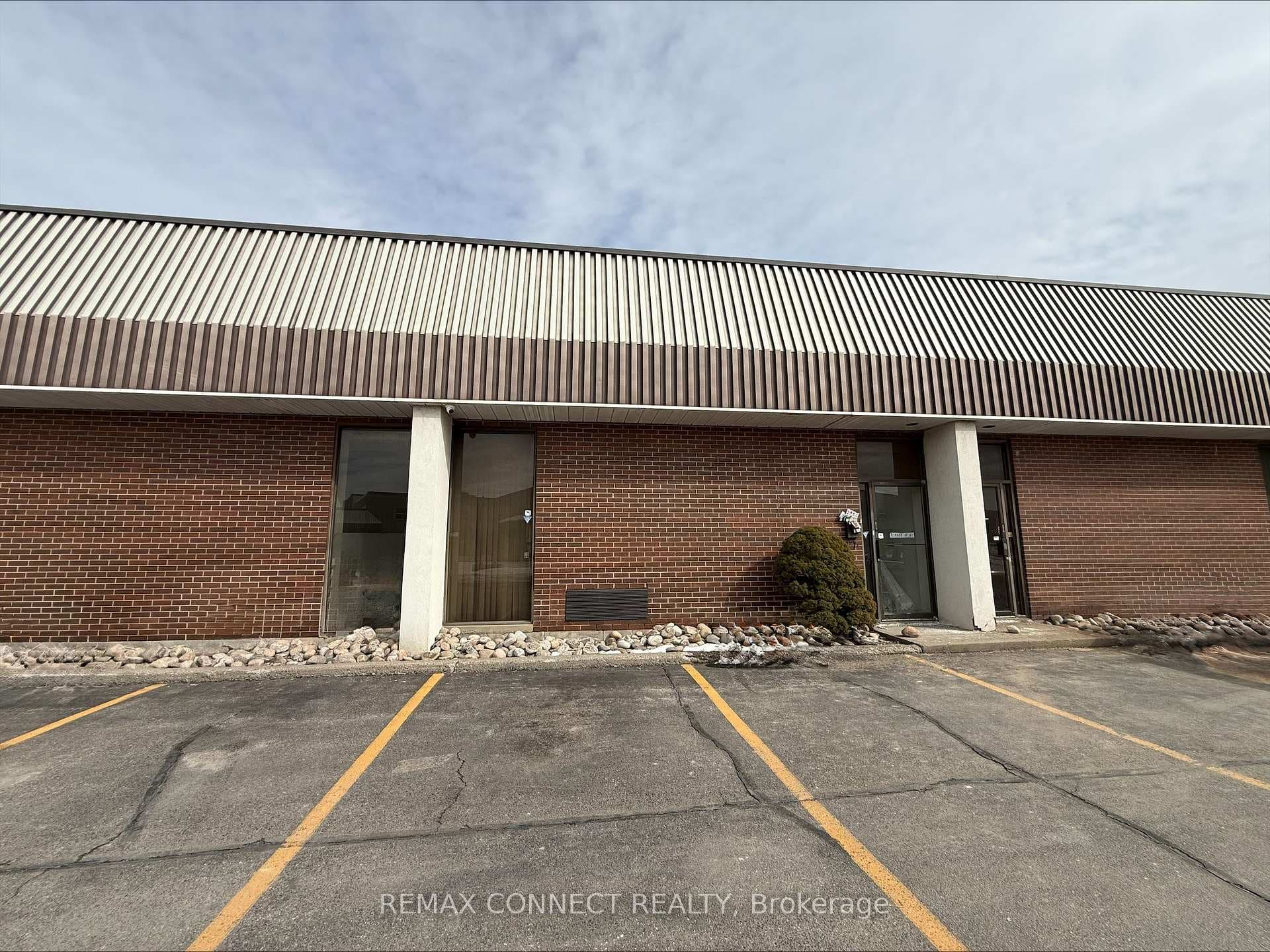 14 Melanie Drive Unit 8, Brampton, ON L6T 4K8 - Photo 1