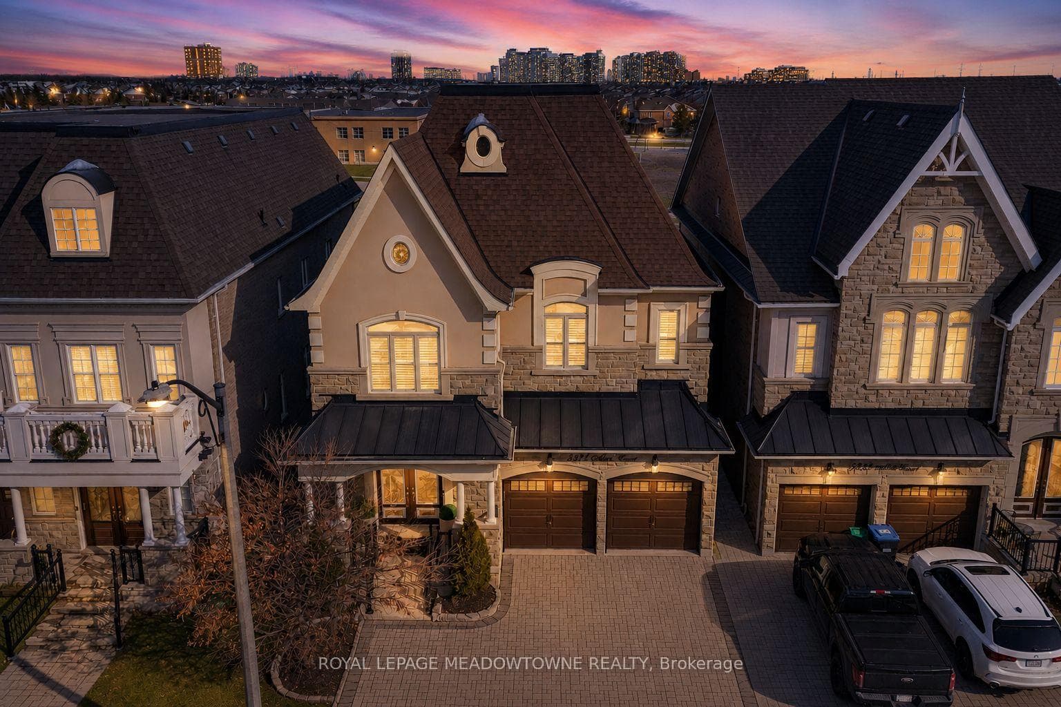 5221 Adobe Court, Mississauga, ON L5M 0K8 - Photo 1