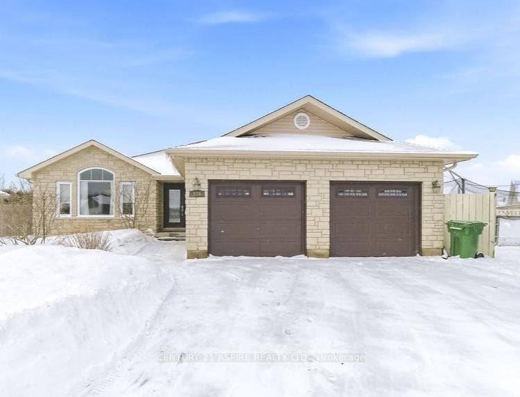 529 Turning Stone Crescent, Petawawa, ON K8H 0B3 - Photo 1