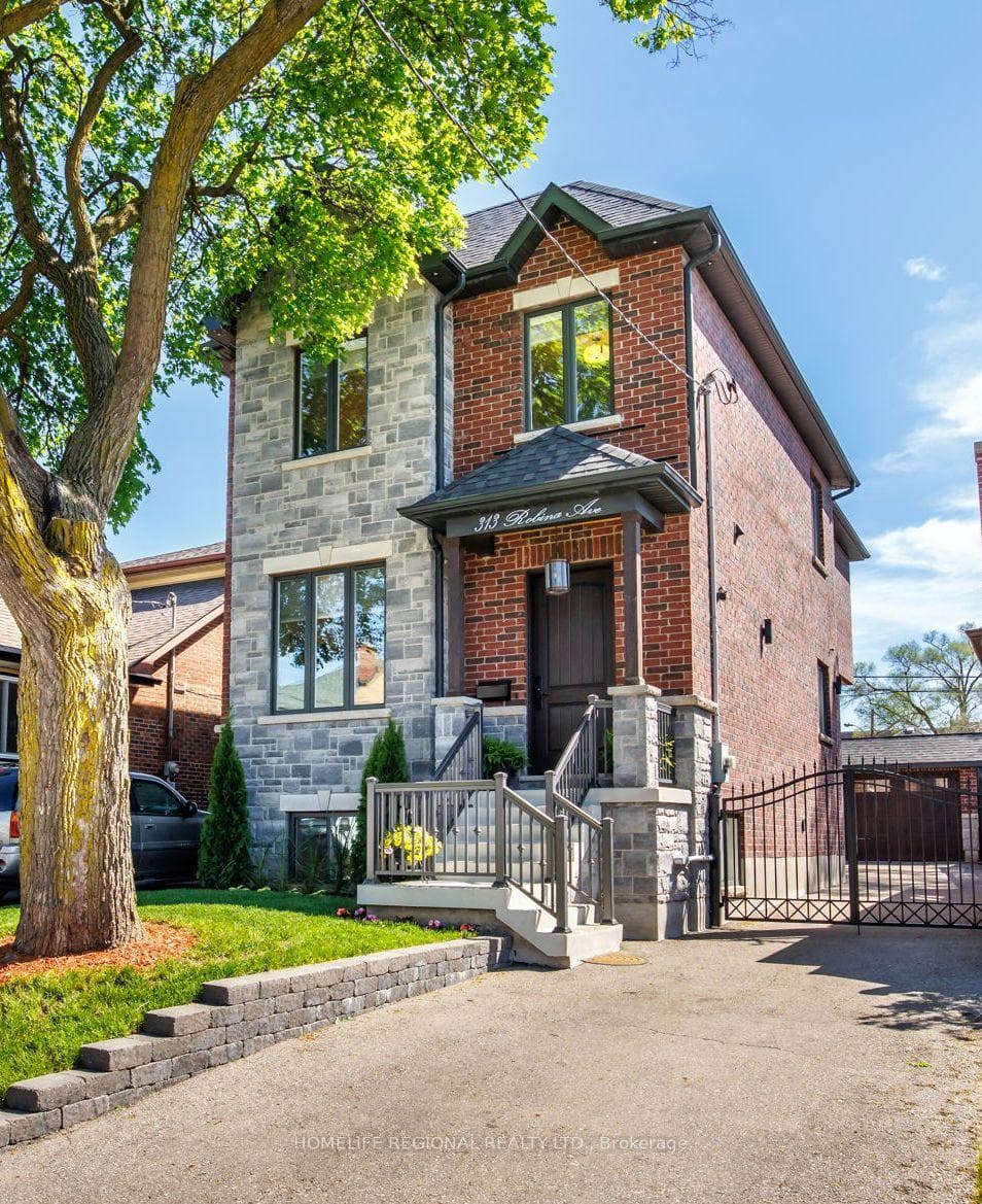 313 Robina Avenue, Forest Hill / Deer Park, ON M6C 3Z2 - Photo 1