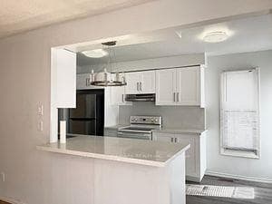 7080 Estoril Road, Mississauga, ON L5N 1N4 - Photo 1