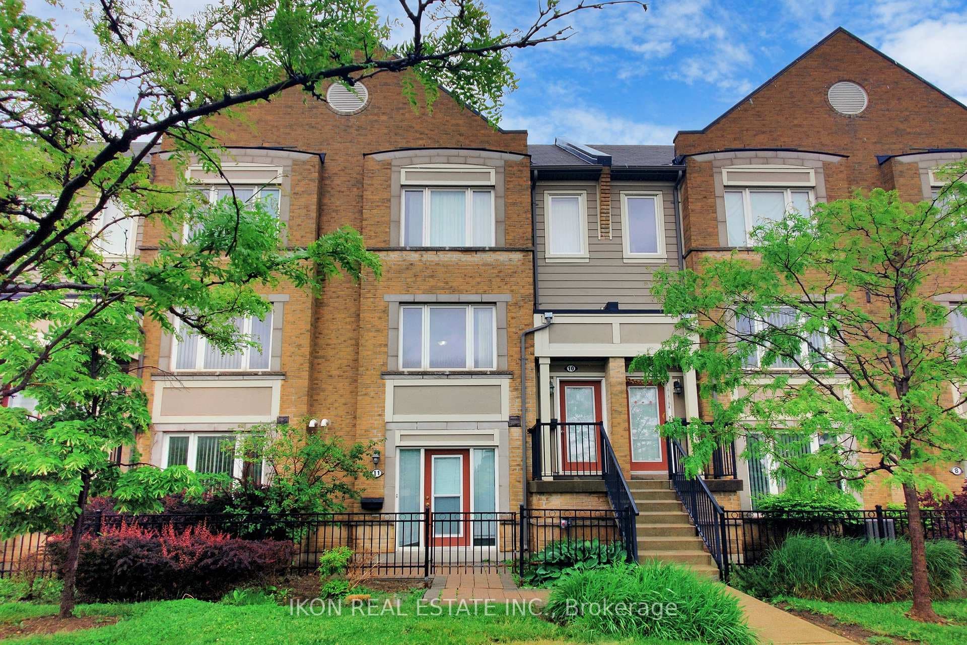 2895 Hazelton Place Unit 11, Mississauga