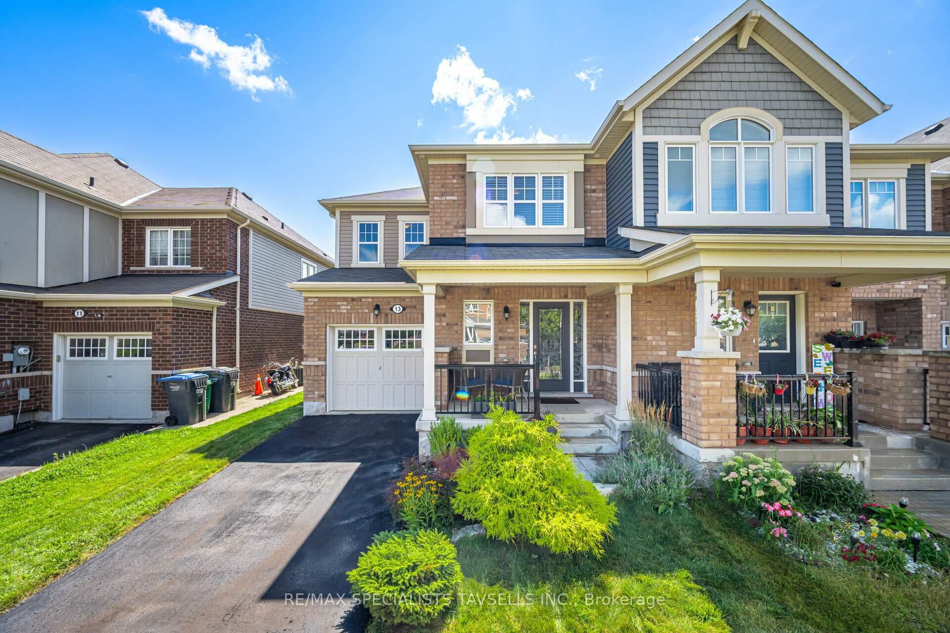 13 Lothbury Drive, Brampton
