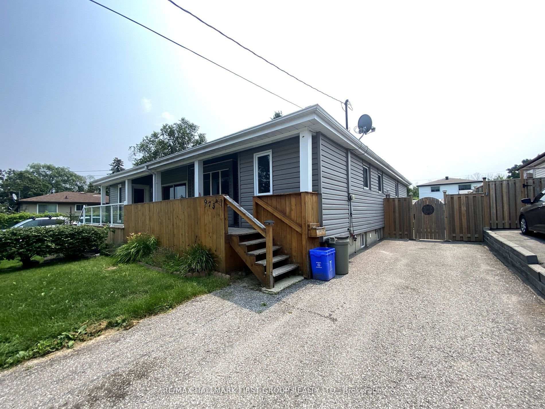 973 Mink Street, Pickering, ON L1W 2G6 - Photo 1