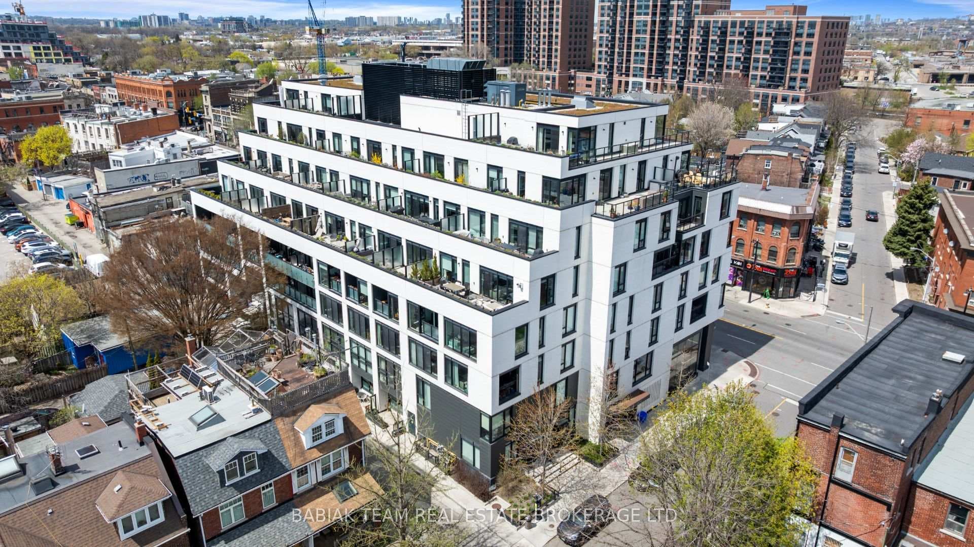 530 Indian Grove Unit 401, Bloor West Village / Swansea, ON M6P 0B3 - Photo 1