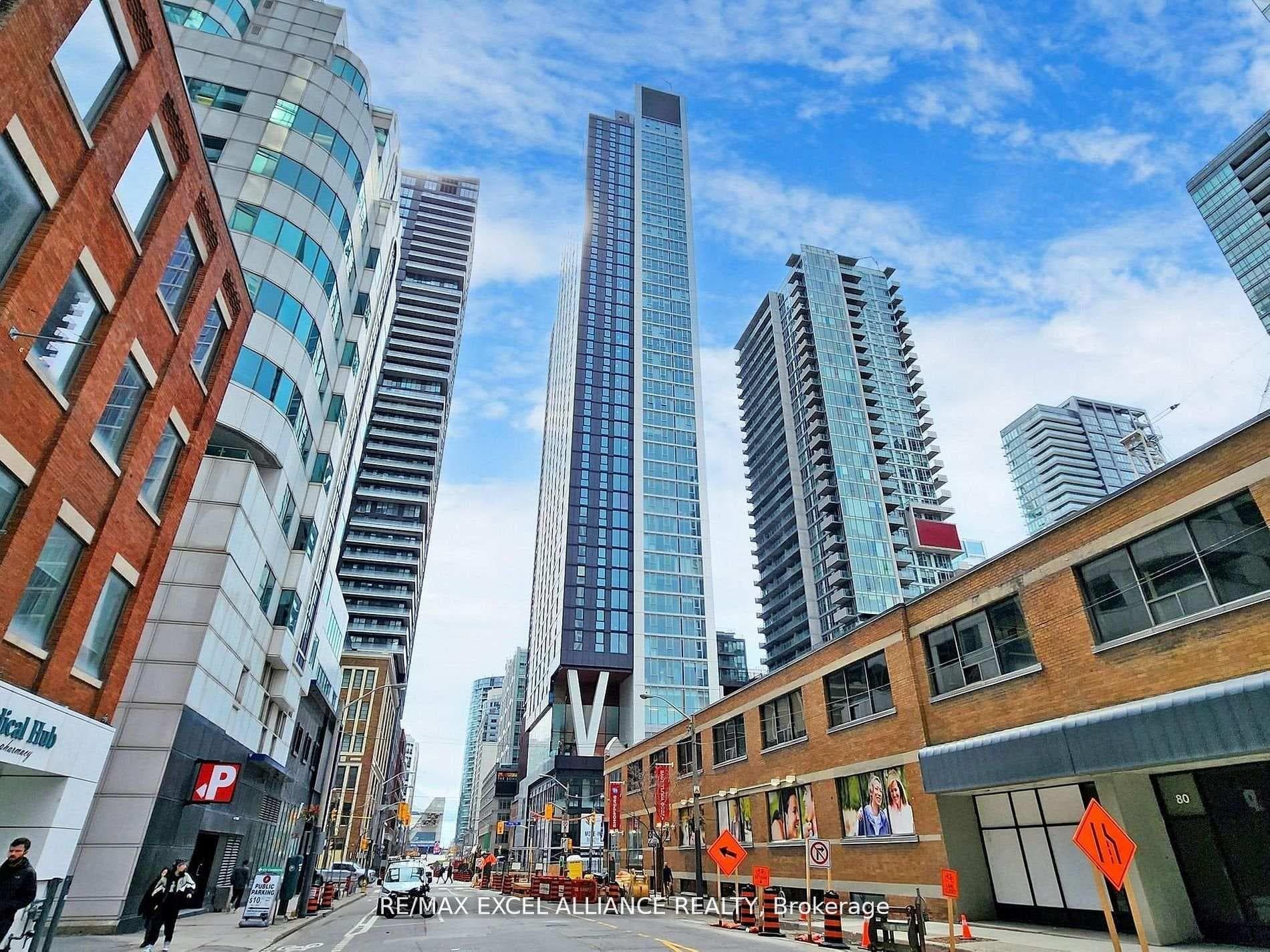 357 King Street Unit 204, Toronto C01