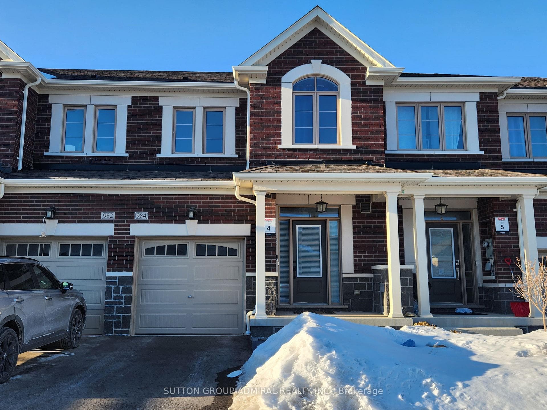 984 Crowsnest Hollow, Pickering, ON L1X 0P4 - Photo 1