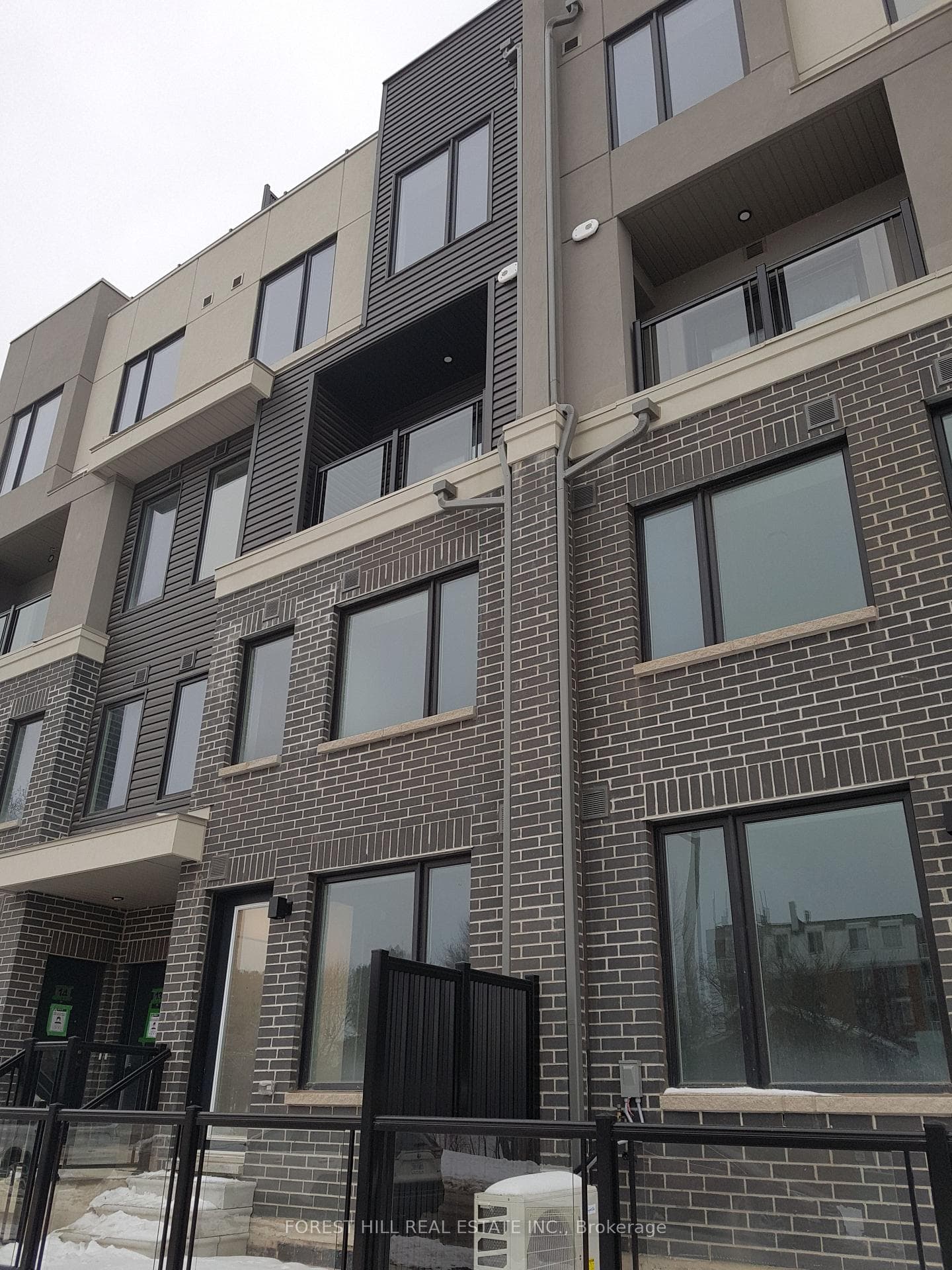 3472 Widdicombe Way Unit 12, Mississauga, ON L5L 0B8 - Photo 1