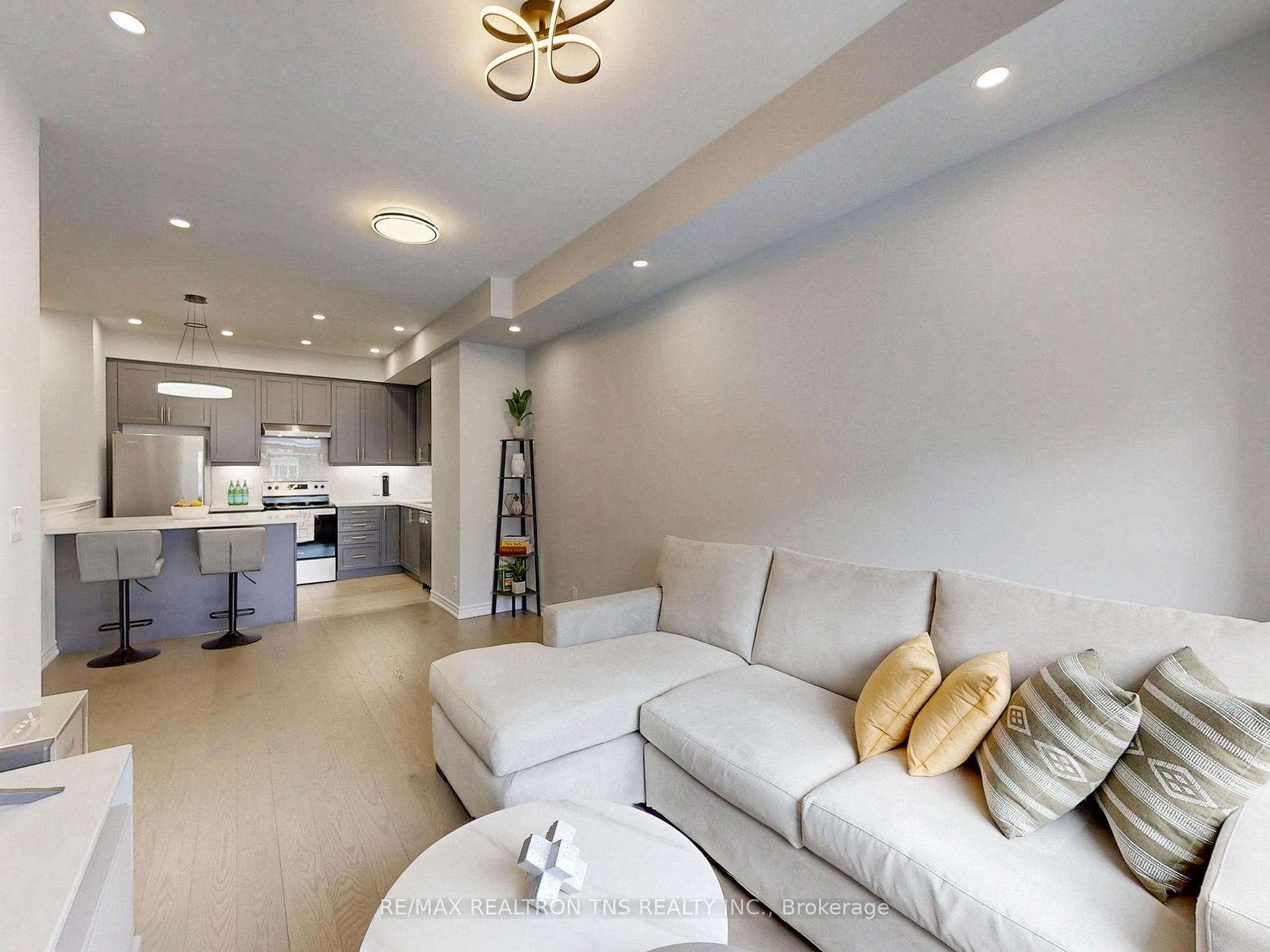 16 Herman Gilroy Lane, Markham, ON L6C 3L7 - Photo 1