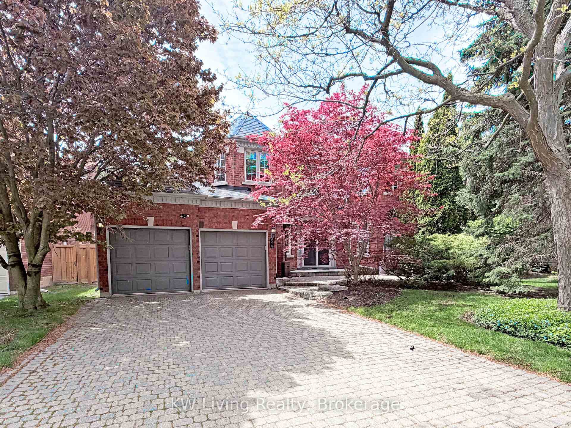 24 Highview Crescent, Richmond Hill, ON L4B 2T7 - Photo 1