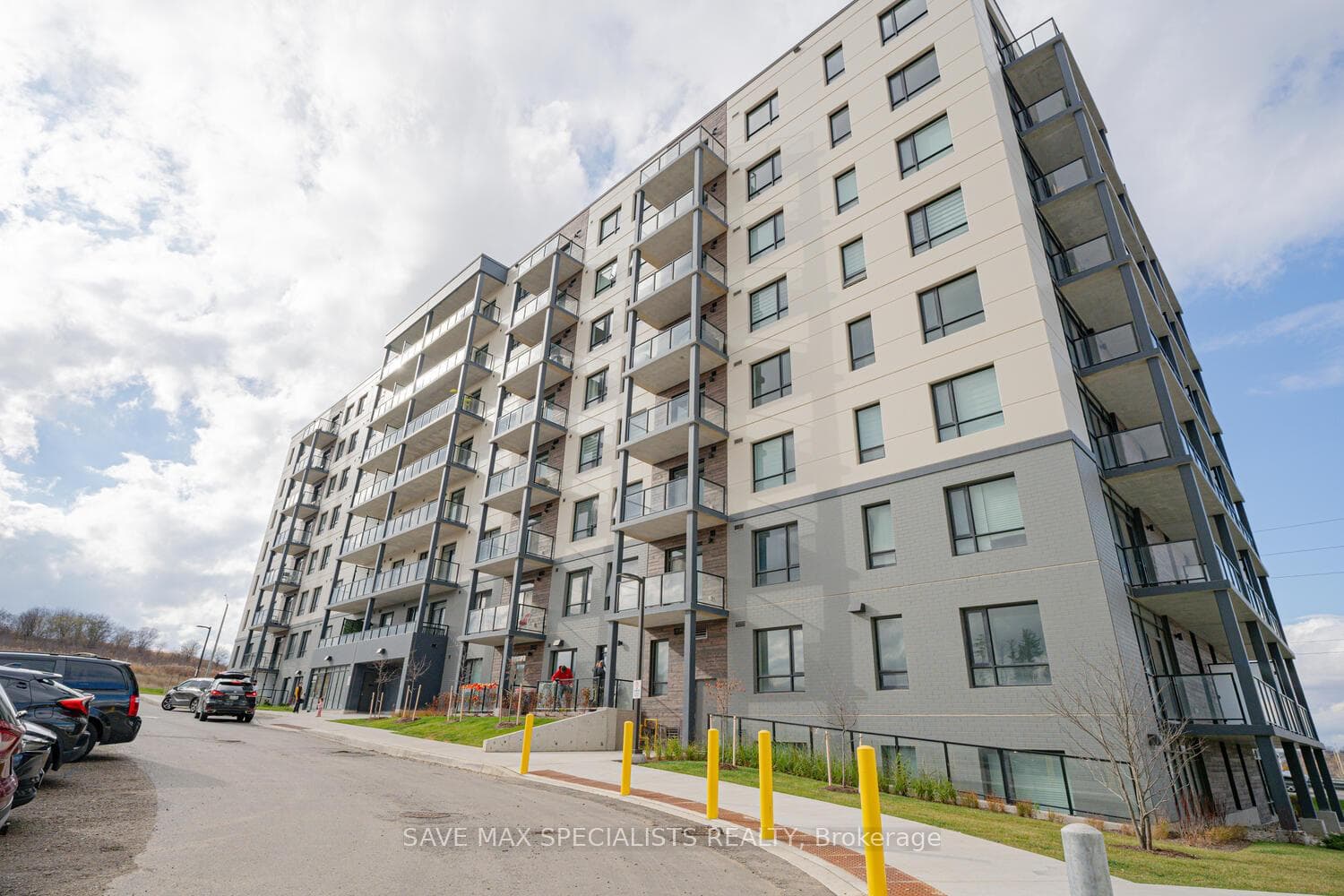 1098 Paisley Road Unit 407, Guelph, ON N1K 0E3 - Photo 1