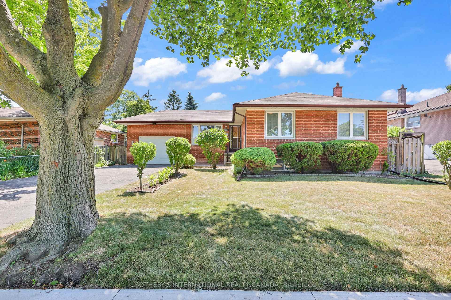 2506 Constable Road, Mississauga, ON L5J 1W1 - Photo 1