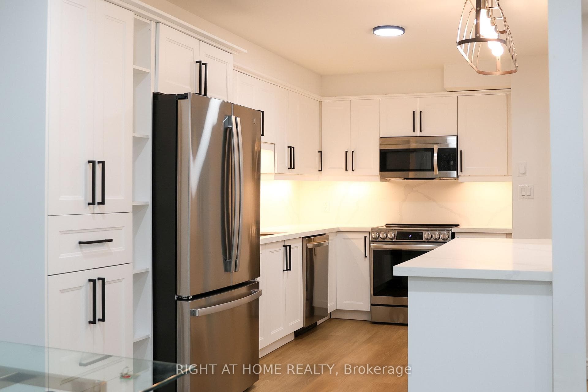 3360 The Credit Woodlands N/A Unit 10, Mississauga, ON L5C 2J8 - Photo 1