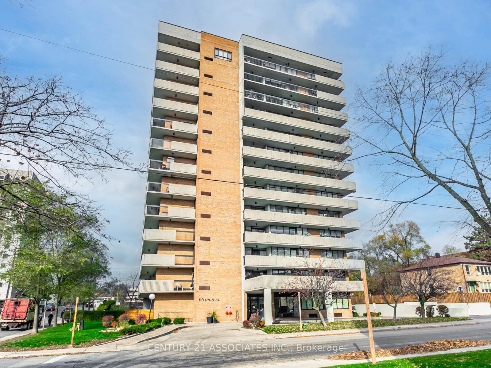 The Royalcrest is an exclusive 48 unit condo bldg