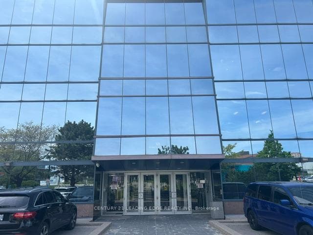 18 Wynford Drive Unit 215, Don Mills / Parkwoods / Victoria Village, ON M3C 3S2 - Photo 1