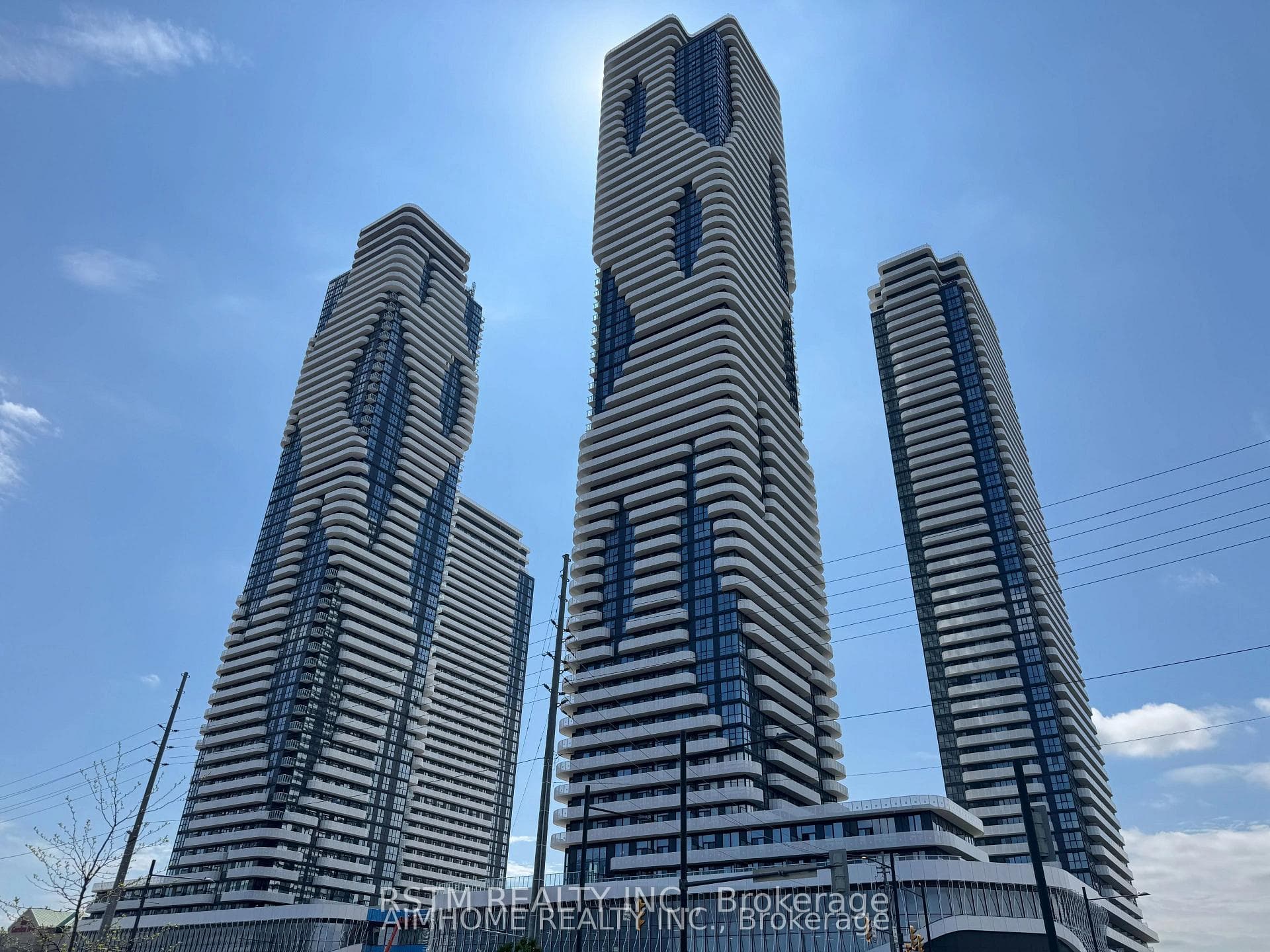 195 Commerce Street Unit 315, Vaughan, ON L4K 0P9 - Photo 1