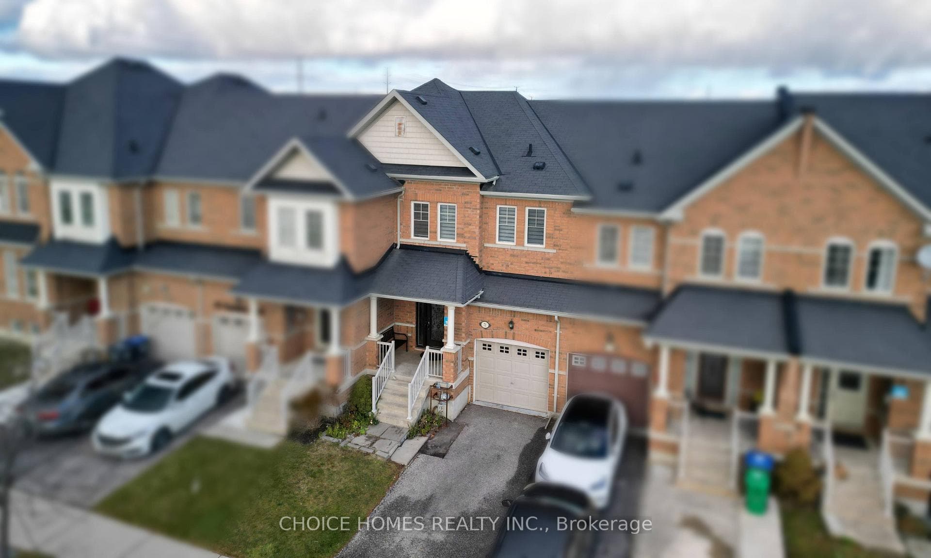 71 Pendulum Circle, Brampton