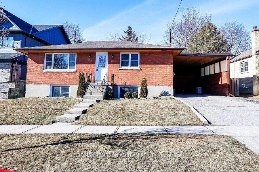 114 Arlington Avenue Unit Main, Oshawa, ON L1G 2N6 - Photo 1