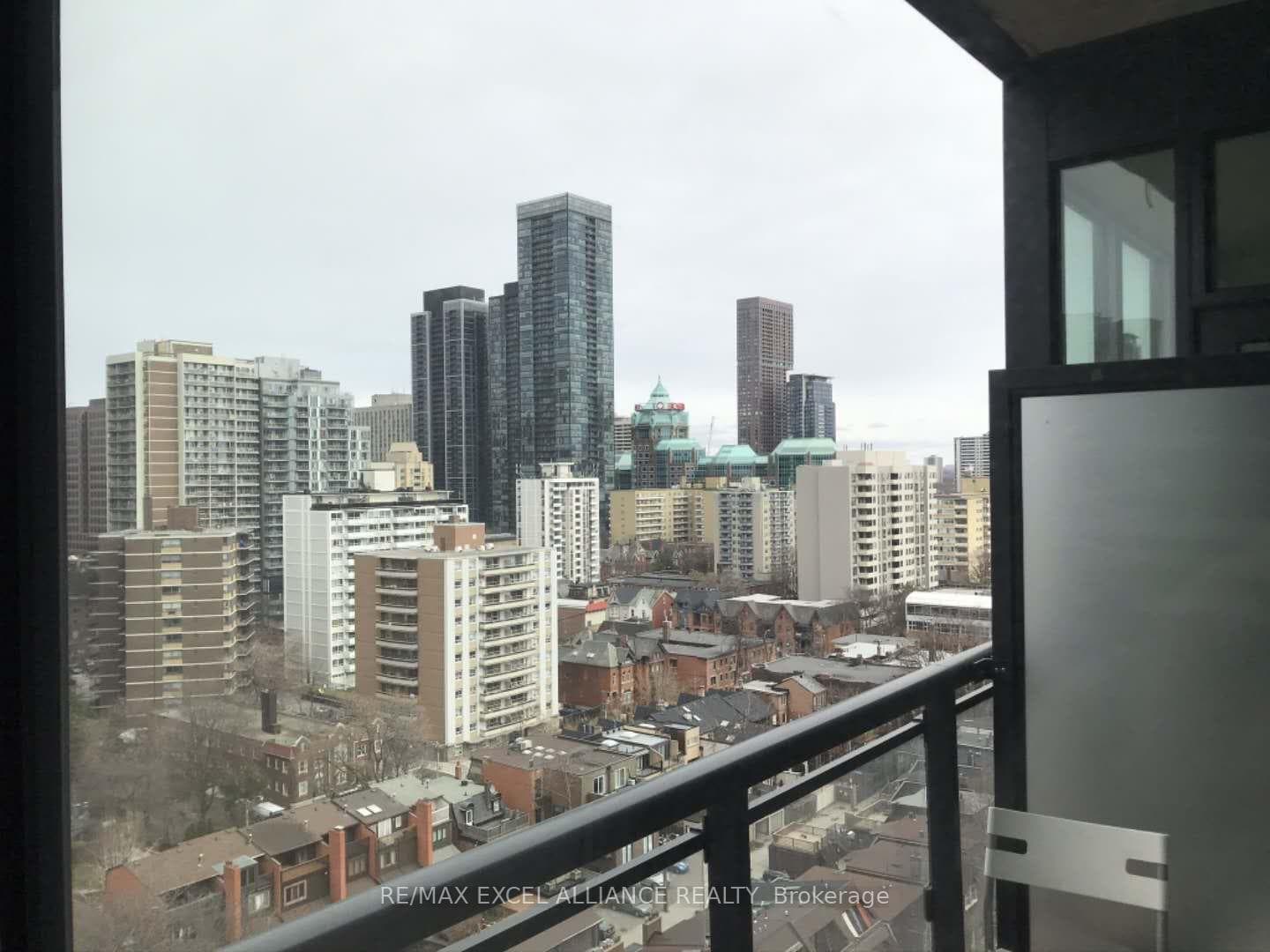 17 Dundonald Street Unit 1402, Toronto C08