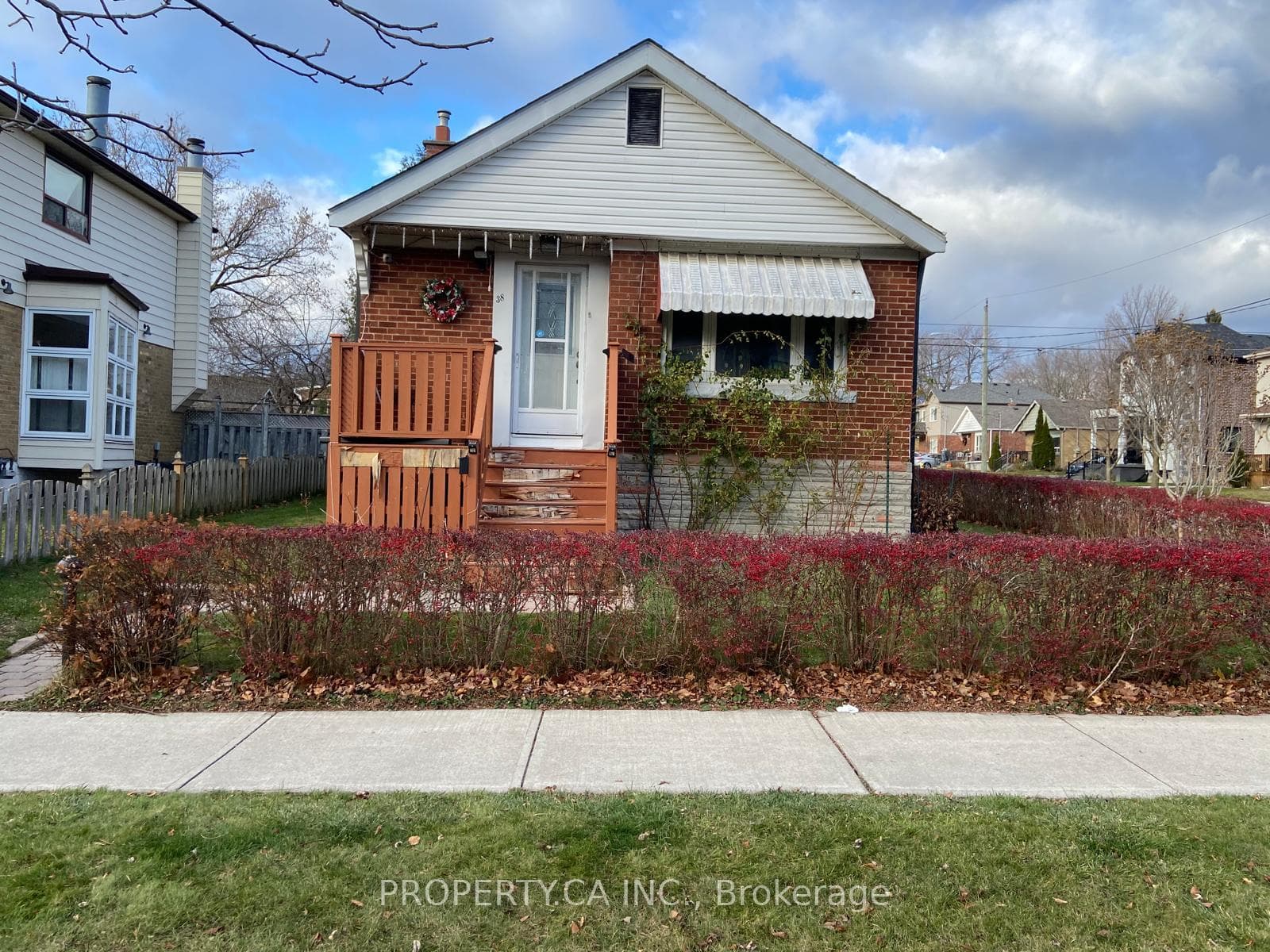 38 Florens Avenue Unit Lower, Dorset Park / Kennedy Park, ON M1L 1R6 - Photo 1