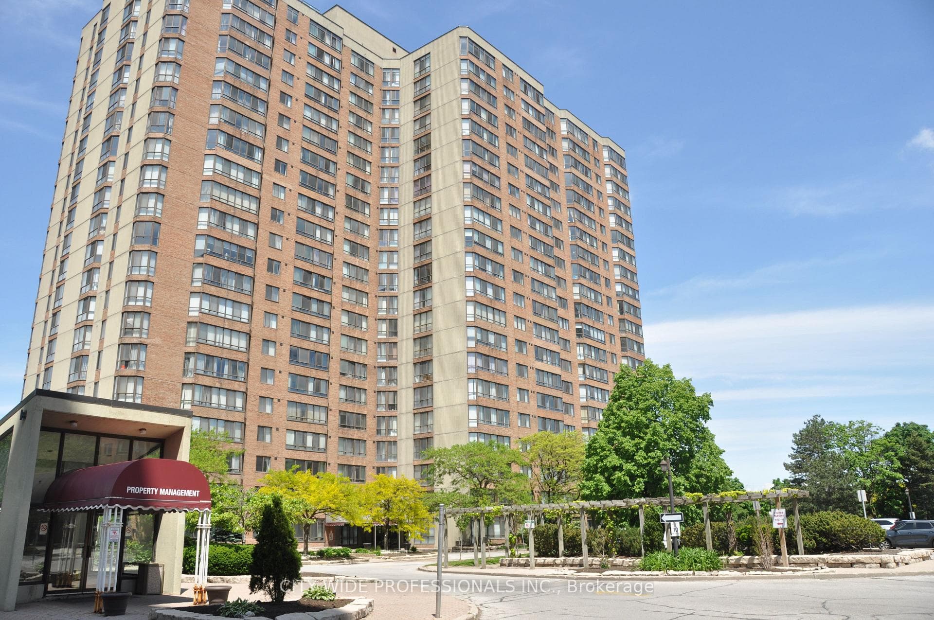 25 Bamburgh Circle Unit 1435, Scarborough Village / Eglinton East, ON M1W 3W2 - Photo 1