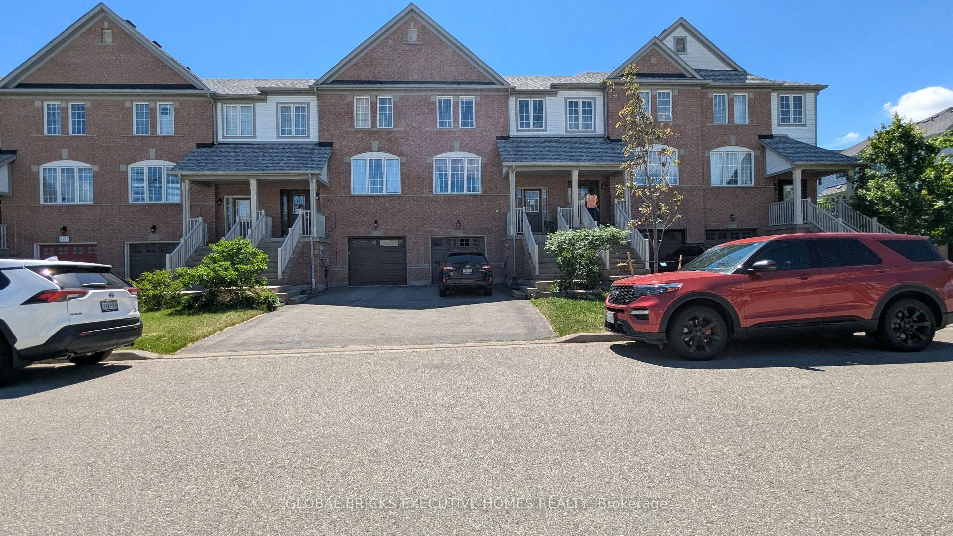 1218 Lamont Crescent, Milton, ON L9T 6W5 - Photo 1