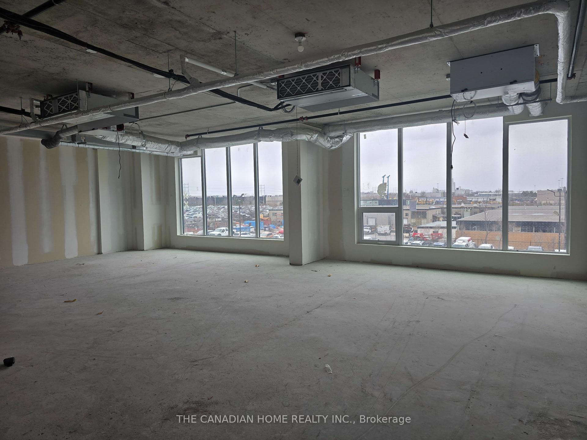 600 Dixon Rd Road Unit 226, Etobicoke (West Mall / Rexdale), ON M9W 1J1 - Photo 1