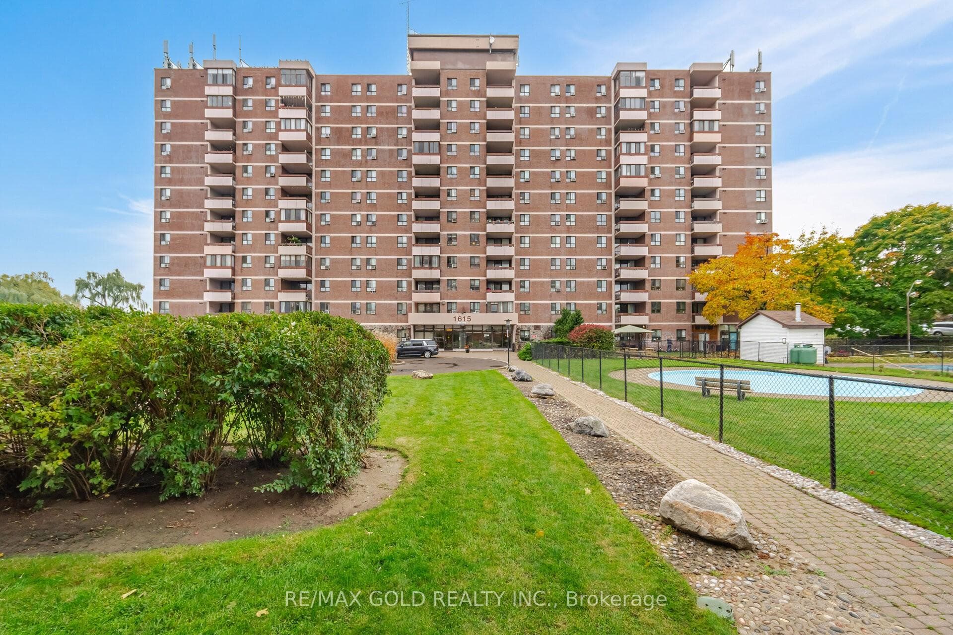 1615 Bloor Street Unit 1203, Mississauga, ON L4X 1S2 - Photo 1