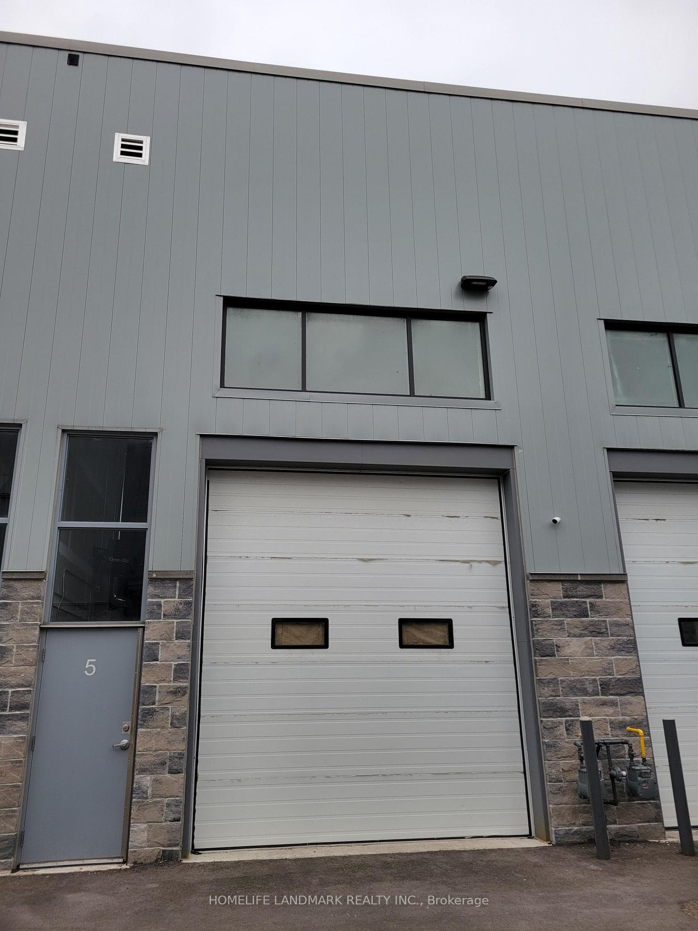 5260 Solar Drive Unit C105, Mississauga, ON L4W 5E1 - Photo 1