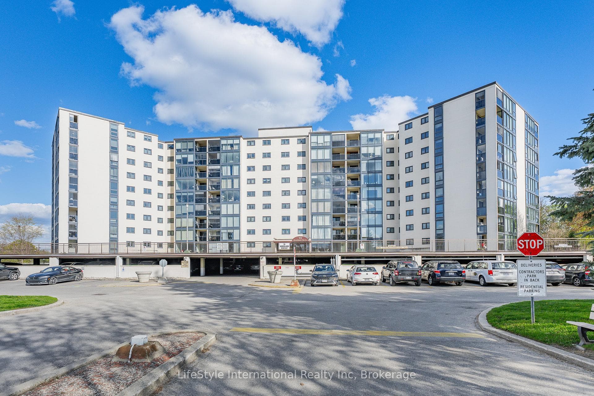 19 Woodlawn Road Unit 512, Guelph