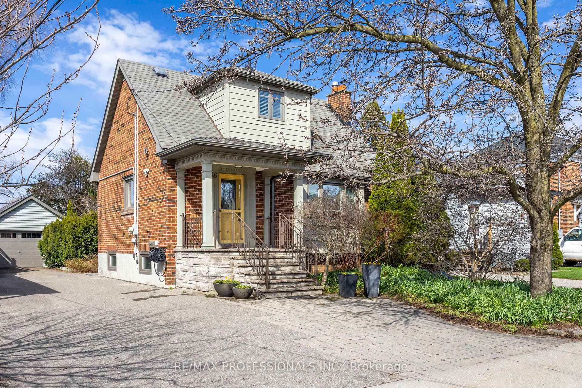 46 Twentieth Street, Liberty Village / Parkdale / South Parkdale, ON M8V 3L6 - Photo 1