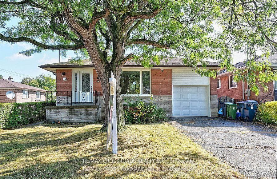 11 Neddie Drive Unit MAIN, Scarborough Village / Eglinton East, ON M1T 2S9 - Photo 1