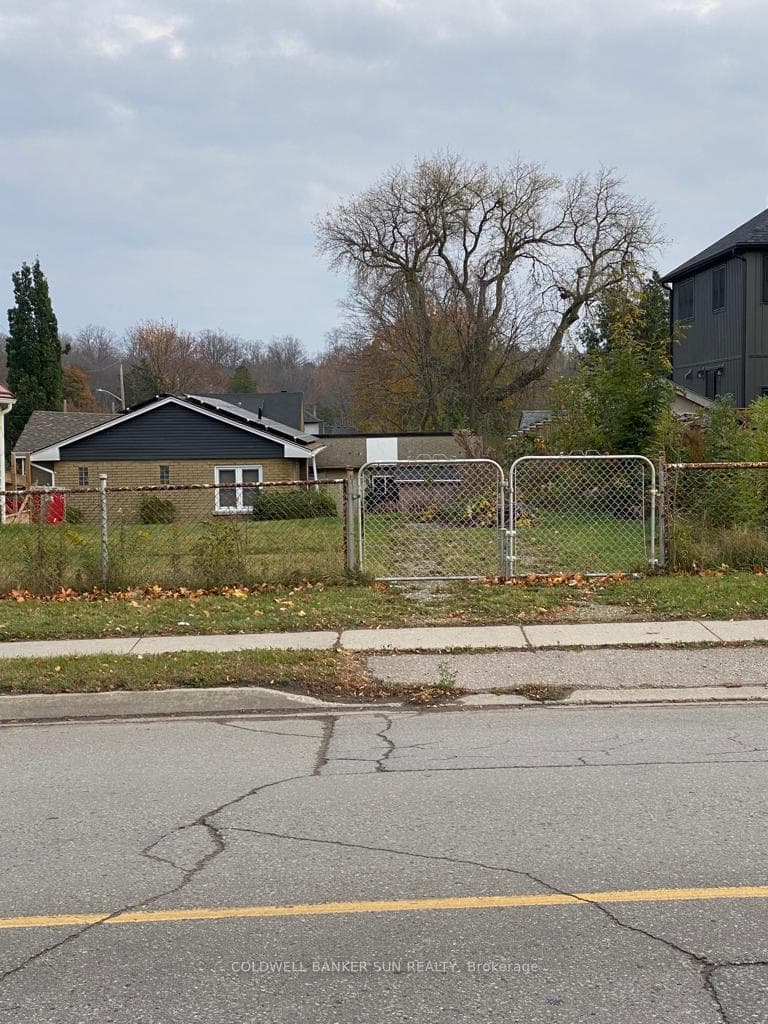 449 York Road, Guelph, ON N1E 5X8 - Photo 1