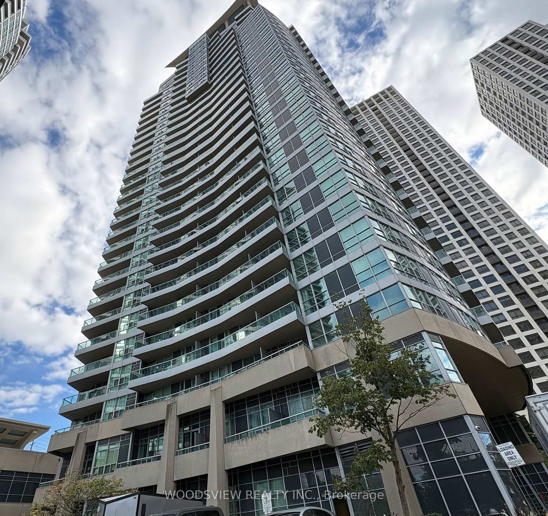 33 Elm Drive Unit 1605, Mississauga