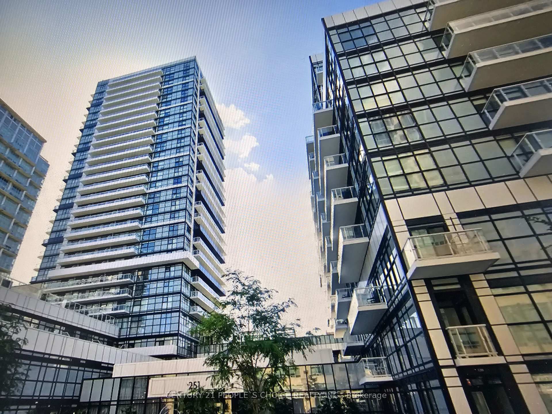 251 Manitoba Street Unit 729, Liberty Village / Parkdale / South Parkdale, ON M8Y 0C7 - Photo 1