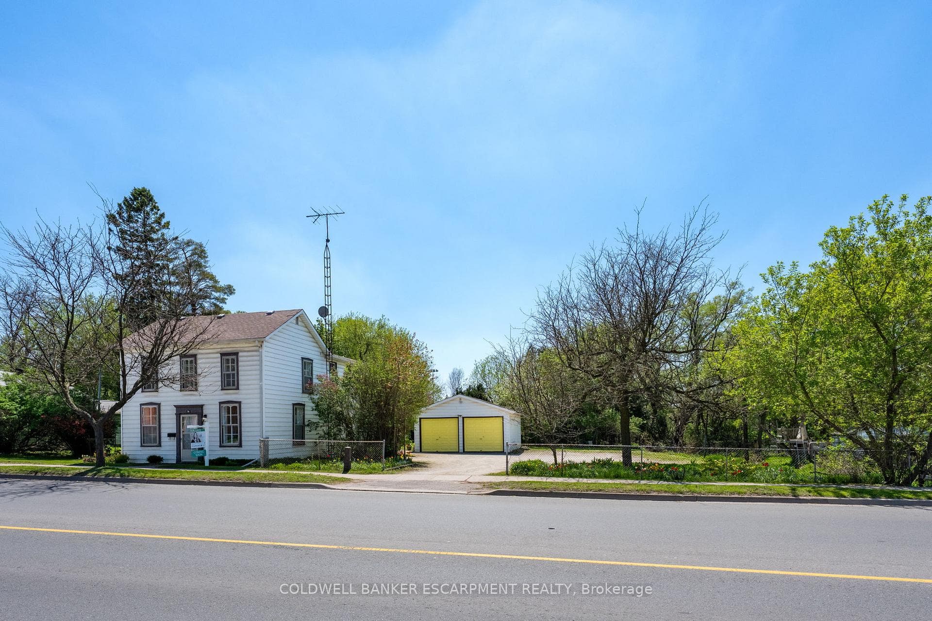 76 Main Street, Halton Hills, ON L7J 1W2 - Photo 1