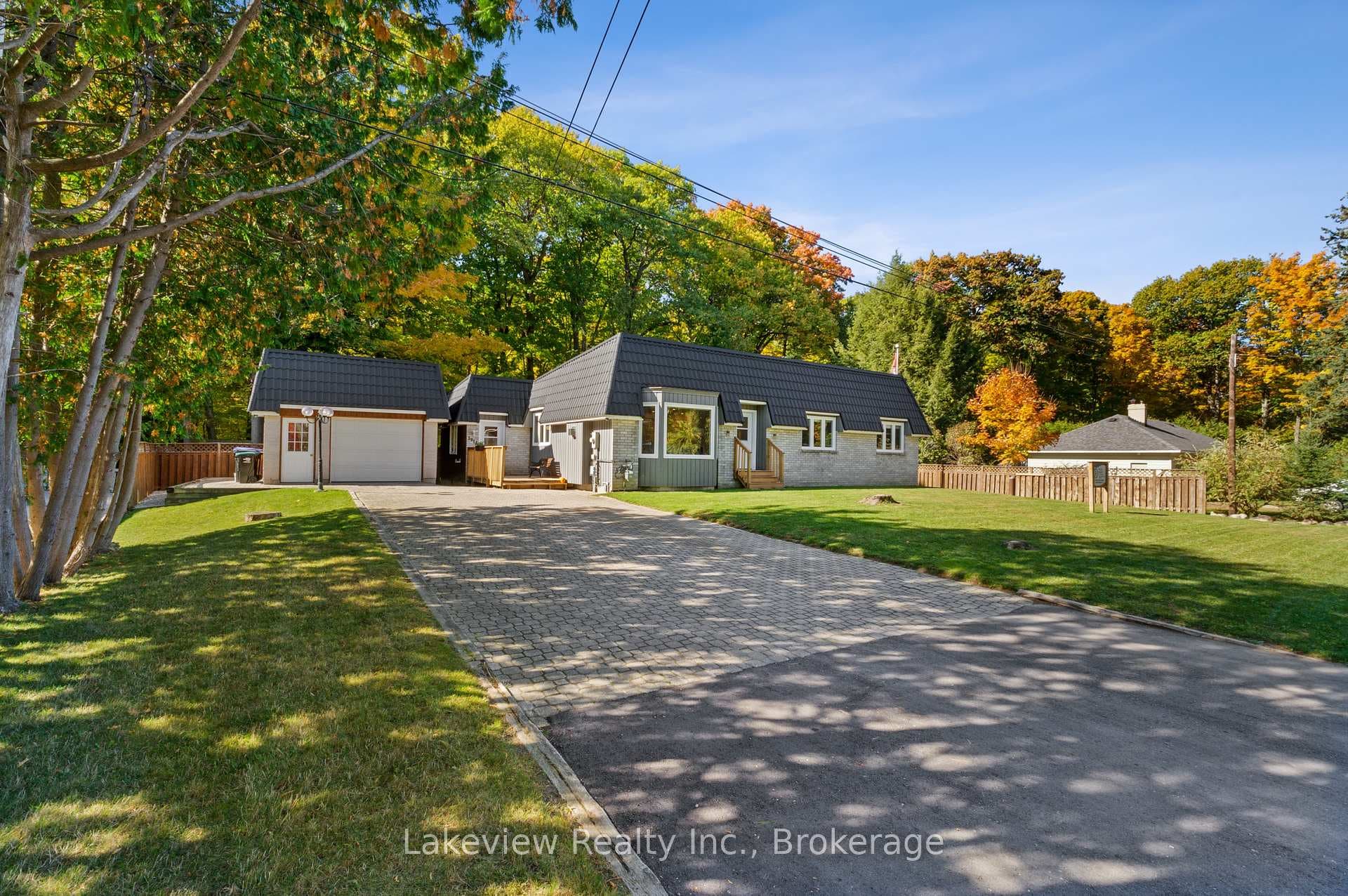 3914 ROSEMARY Lane, Innisfil, ON L9S 2L6 - Photo 1