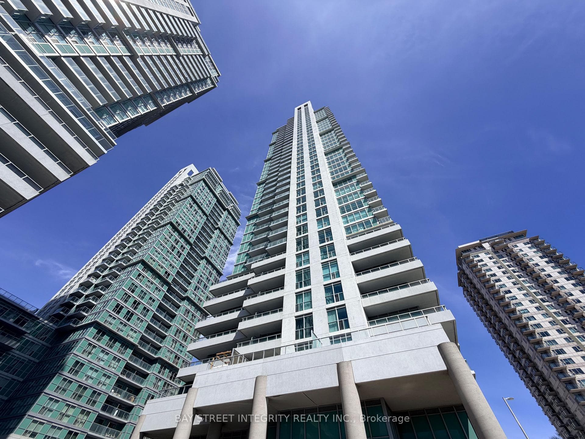 50 Town Centre Court Unit 1605, Scarborough (West Hill / Highland Creek), ON M1P 0A9 - Photo 1