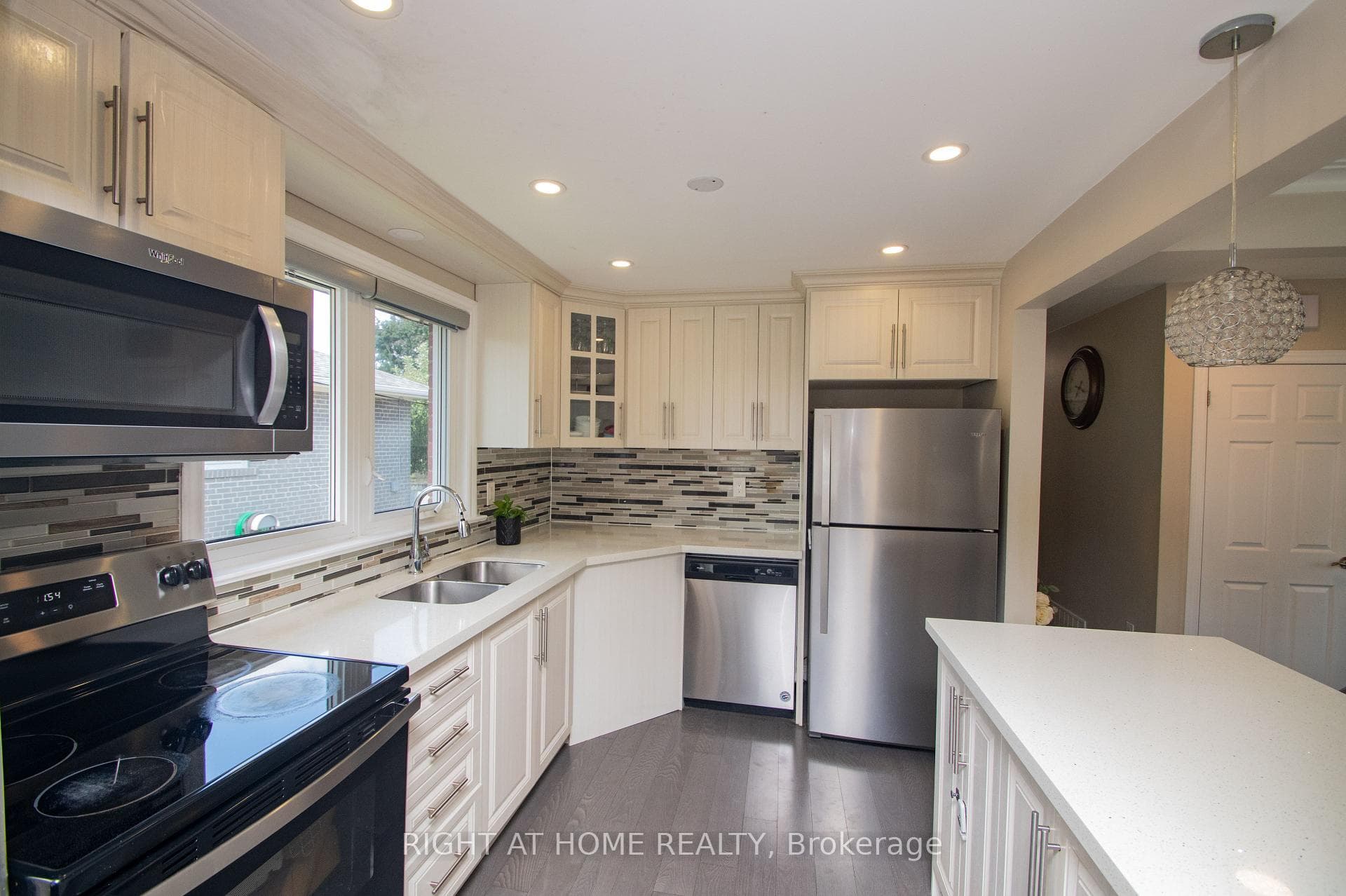 65 Bridgenorth Crescent, Etobicoke (West Mall / Rexdale), ON M9V 2M5 - Photo 1