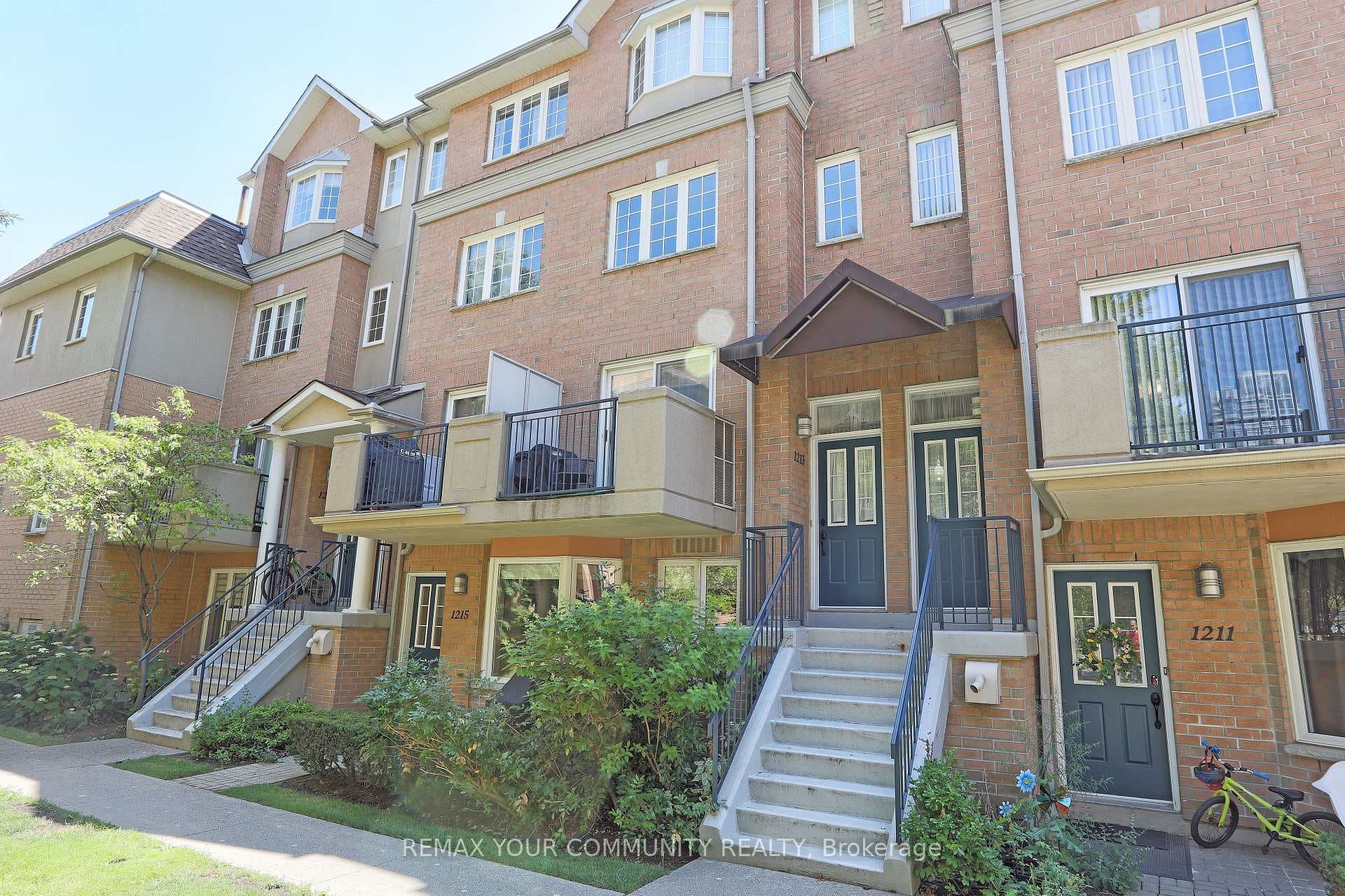 28 Sommerset Way Unit 1213, Willowdale / Newtonbrook, ON M2N 6W7 - Photo 1