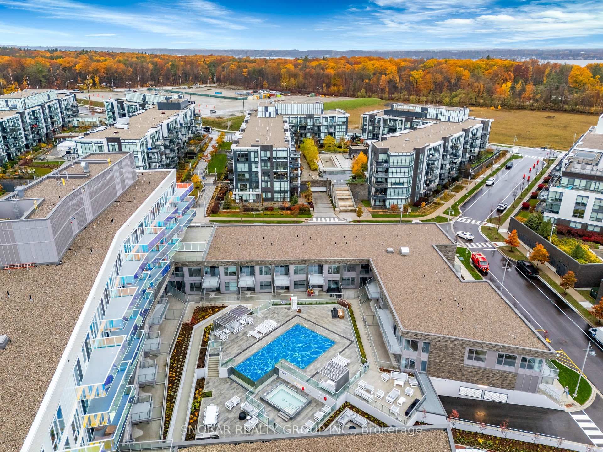 333 Sunseeker Avenue Unit 219, Innisfil, ON L9R 0R6 - Photo 1