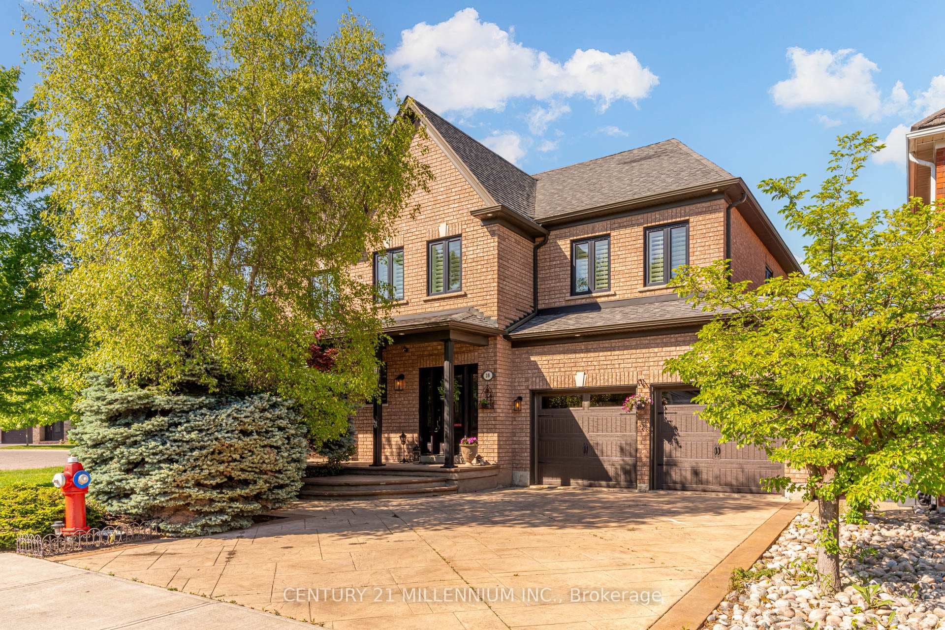 38 Hillson Court, Brampton, ON L6P 1C4 - Photo 1
