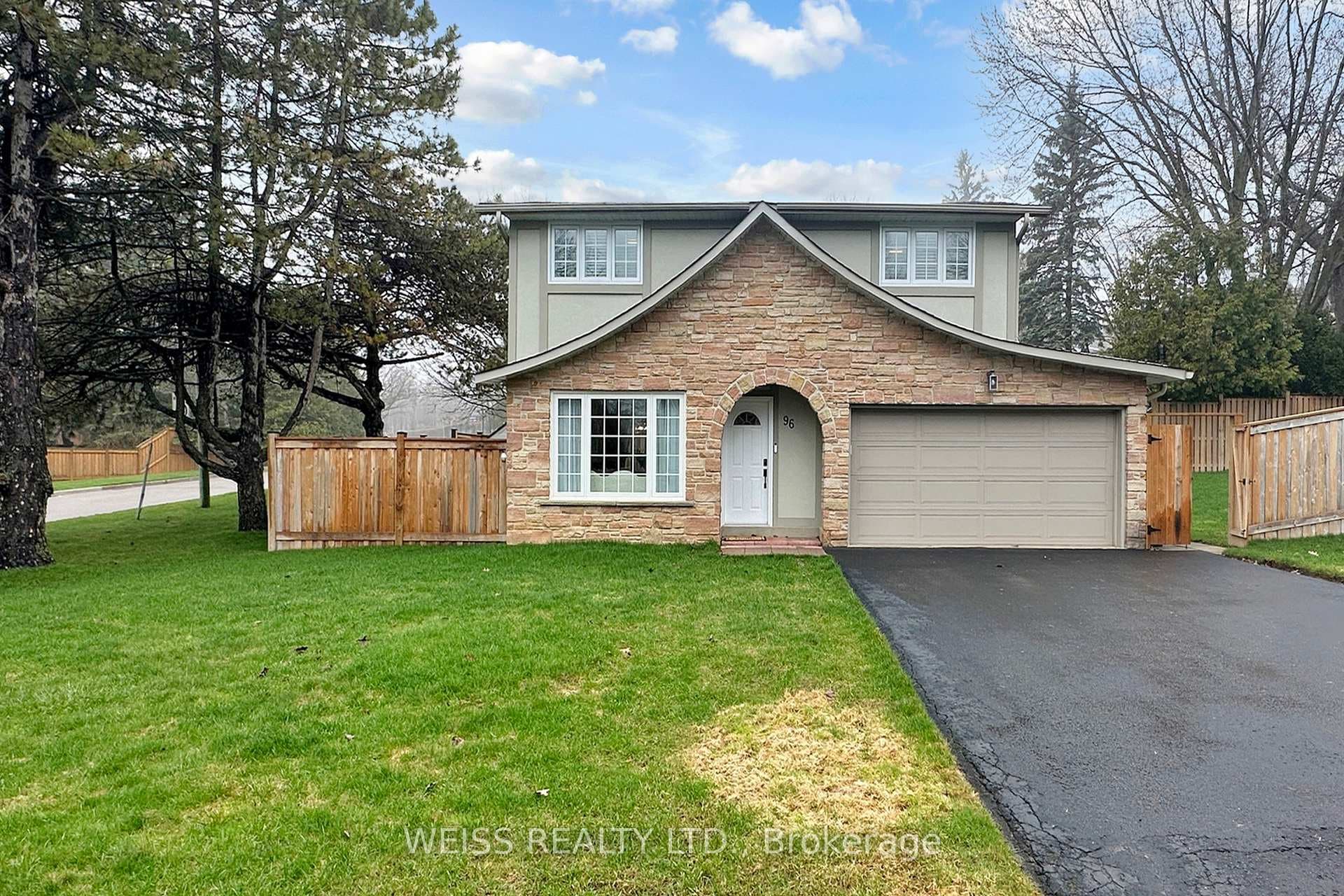 96 Tudor Glen Crescent, Rouge / Port Union / Malvern, ON M1C 2S4 - Photo 1
