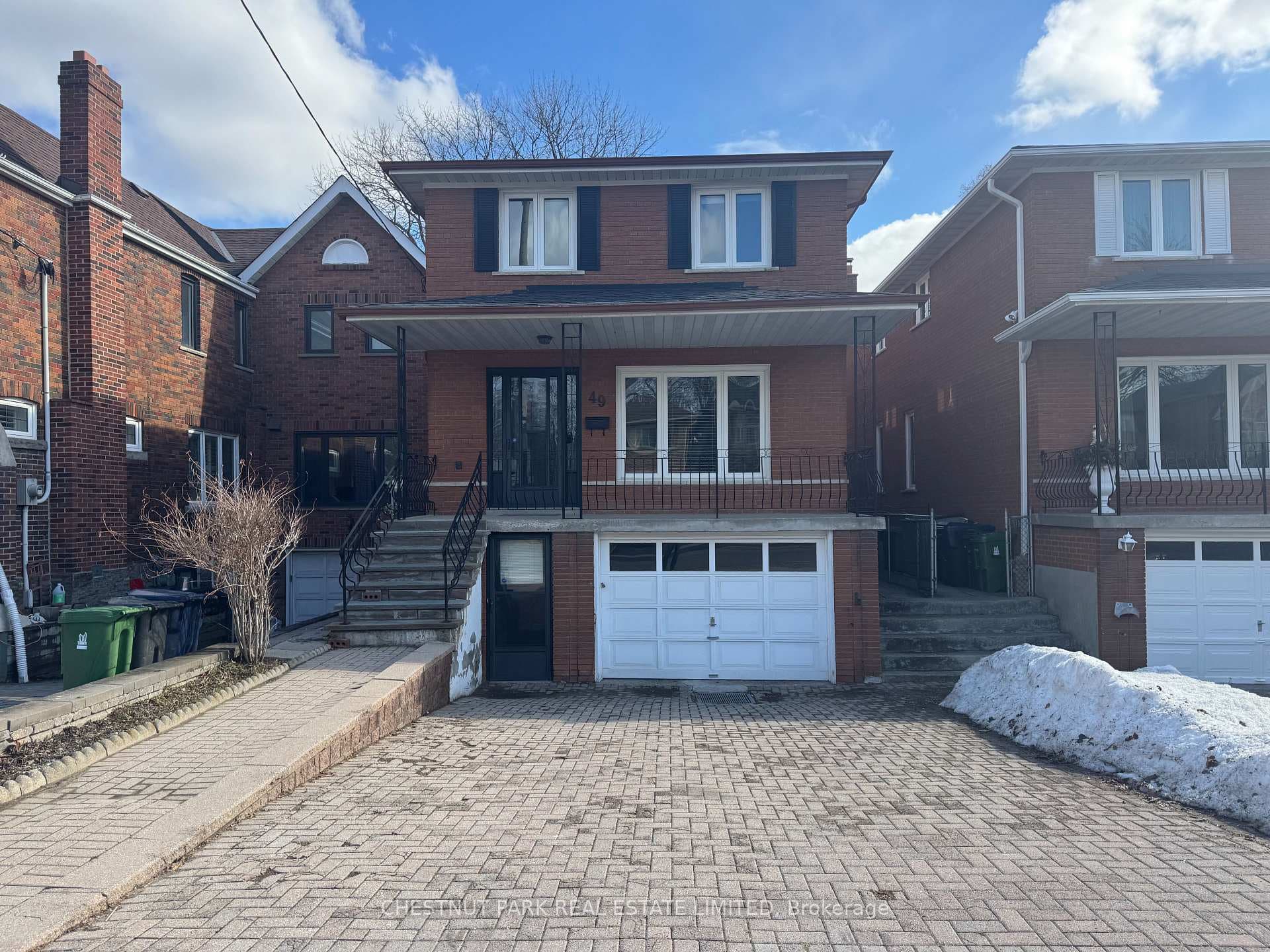 49 Woodville Avenue, Danforth / East York, ON M4K 2J5 - Photo 1