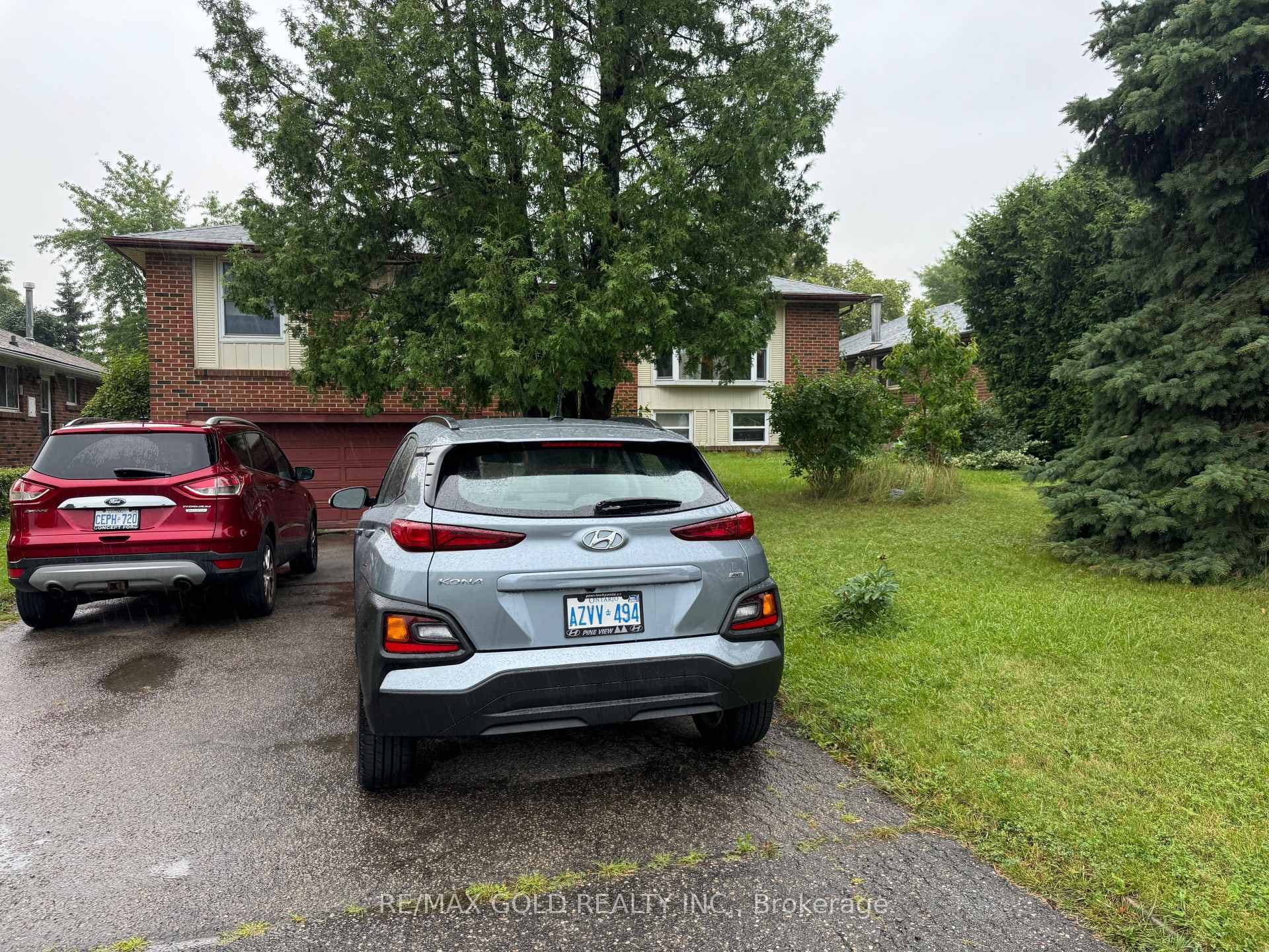 13 Deerfield Crescent, Brampton