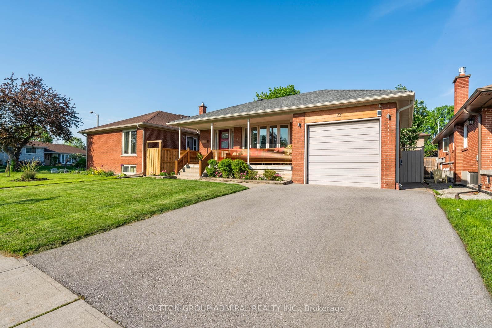 23 Groverdale Road, Etobicoke (Islington / Rexdale), ON M9C 3M7 - Photo 1