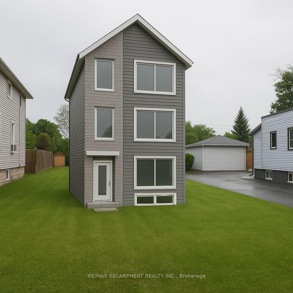 258 Hellems Avenue, Welland, ON L3B 3B7 - Photo 1