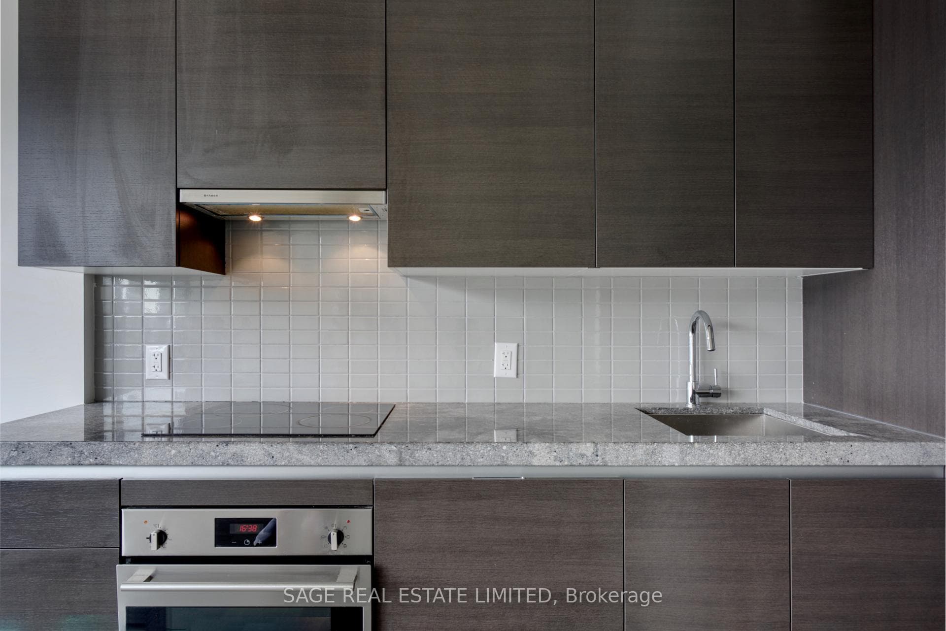 629 King Street Unit 1220, Downtown Toronto / Waterfront, ON M5G 0G9 - Photo 1