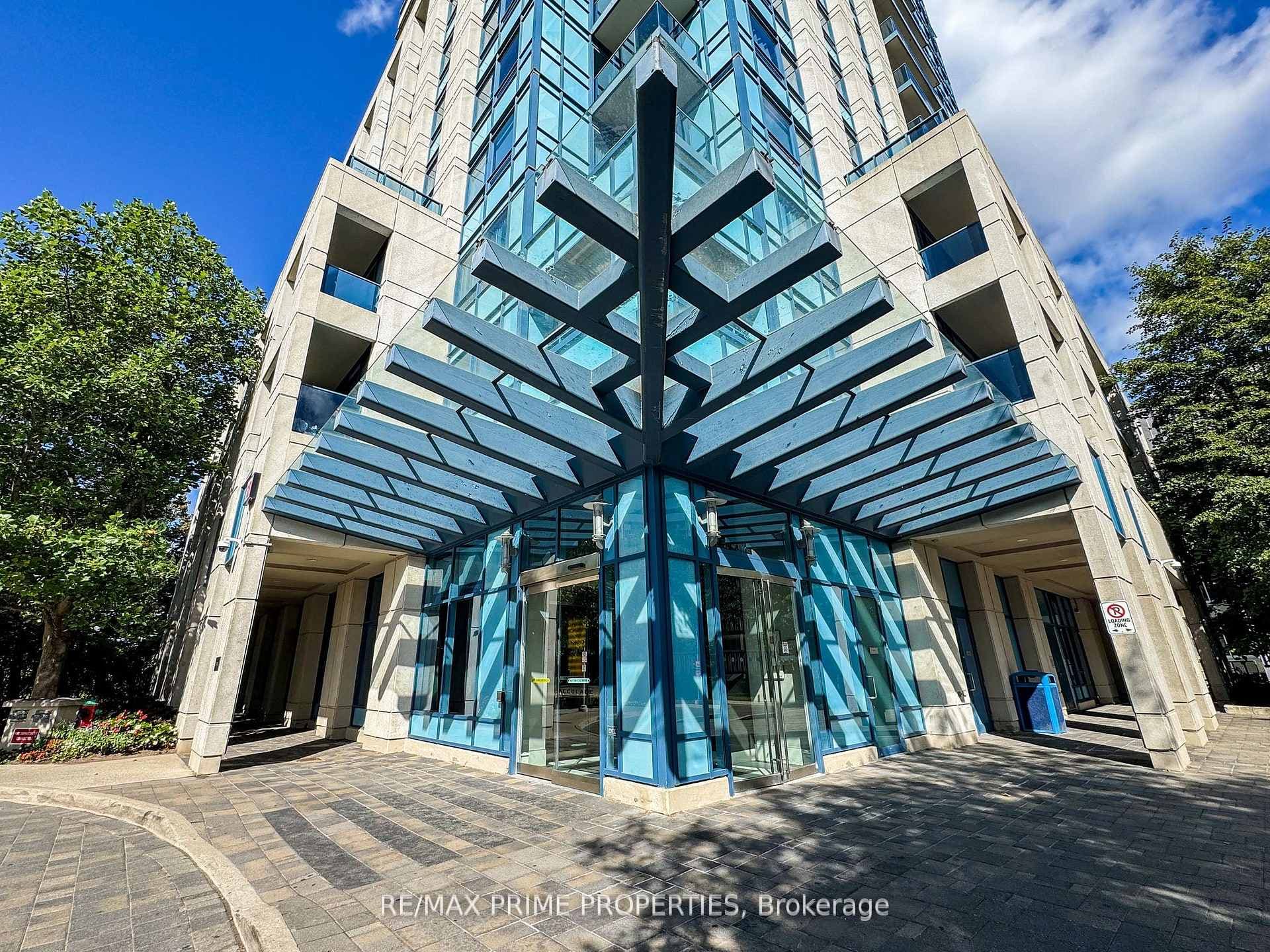 181 Wynford Drive Unit 1804, Don Mills / Parkwoods / Victoria Village, ON M3C 0C6 - Photo 1