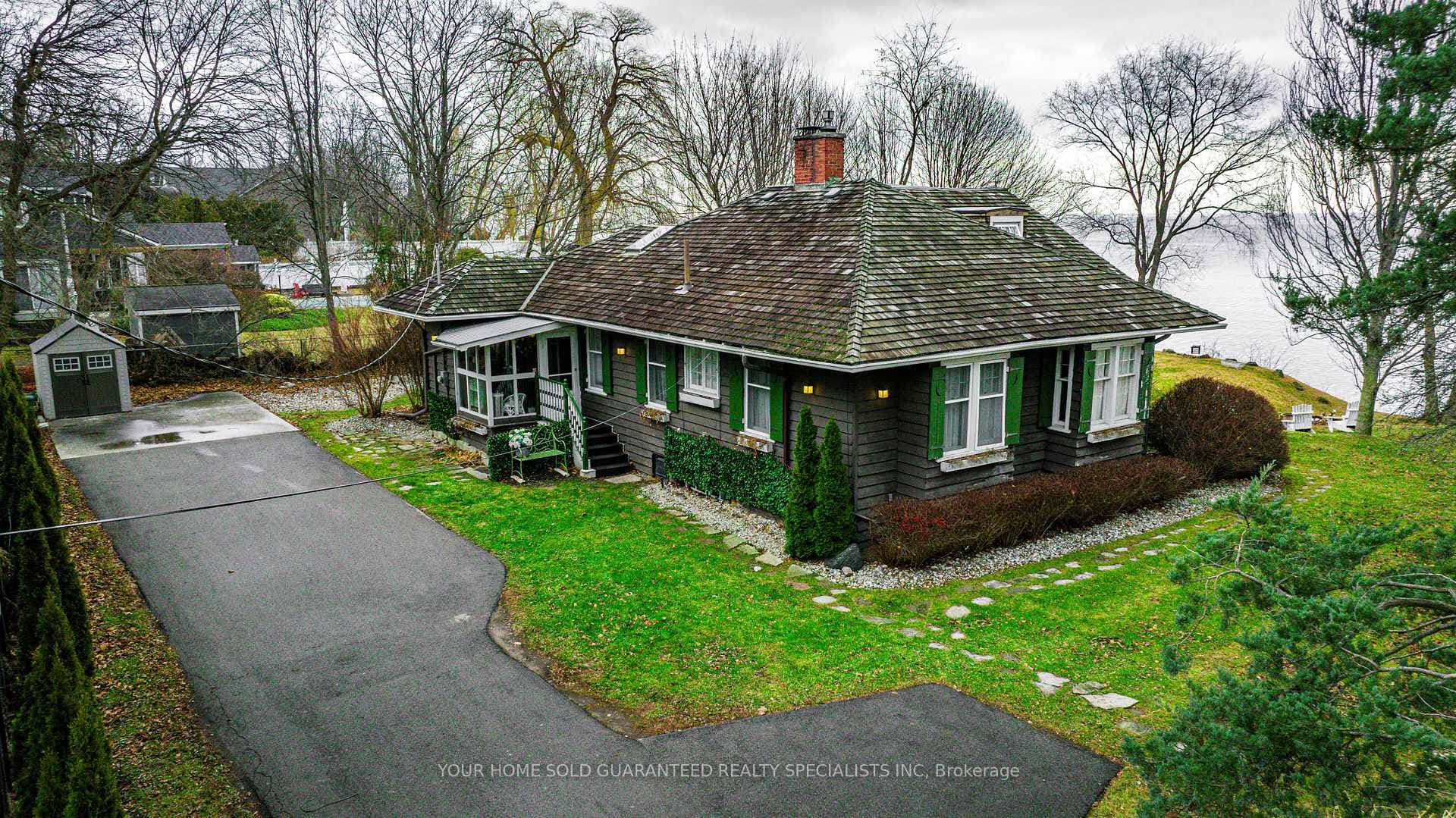 227 Green Street, Burlington, ON L7R 0B1 - Photo 1